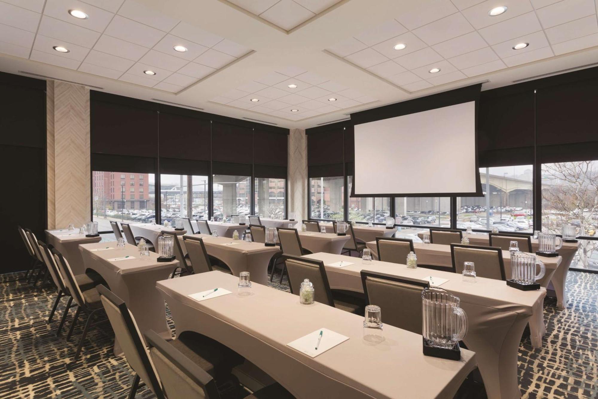 Homewood Suites By Hilton Pittsburgh Downtown Екстер'єр фото